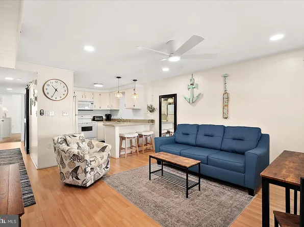9 41st St Unit 320, Ocean City, MD 21842