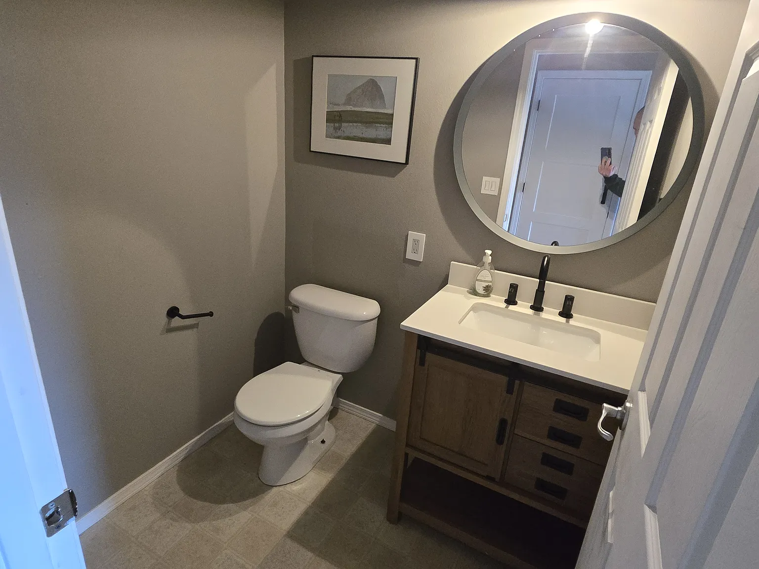 3 bed, 1994 sqft, $2,770 — Photo 2
