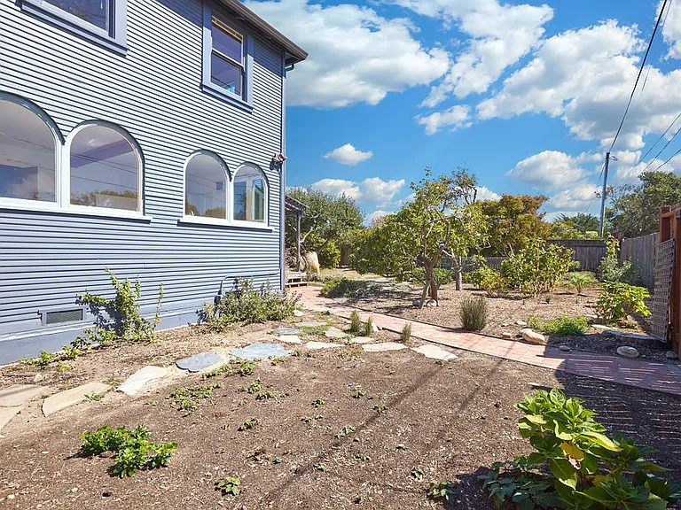 Cedar Rd — Photo 26