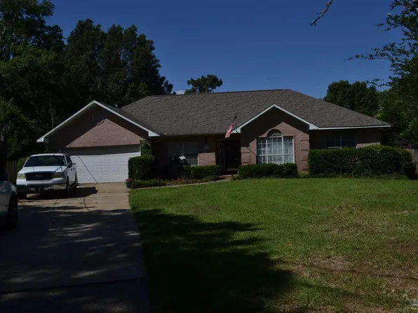 709 Winterset Dr, Cantonment, FL 32533