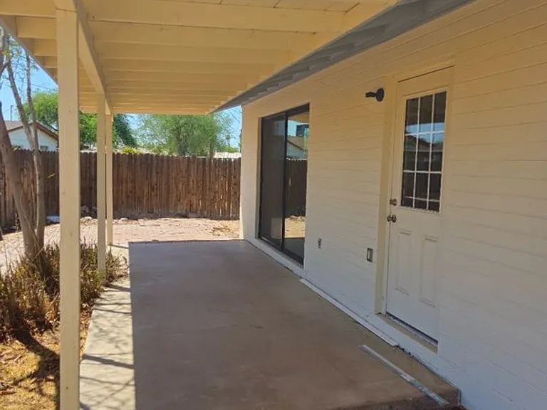 133 E Del Rio Dr — Photo 16