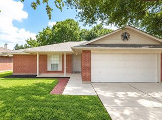7823 Sawmill Trl, Houston, TX 77040