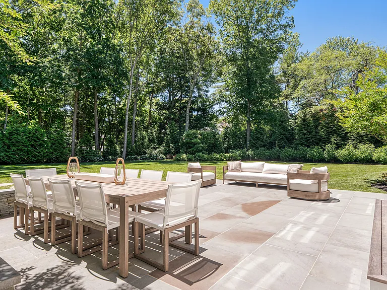 41 Montauk Ave — Photo 23