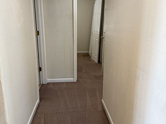 5th image of 4972 Moorcroft Cir