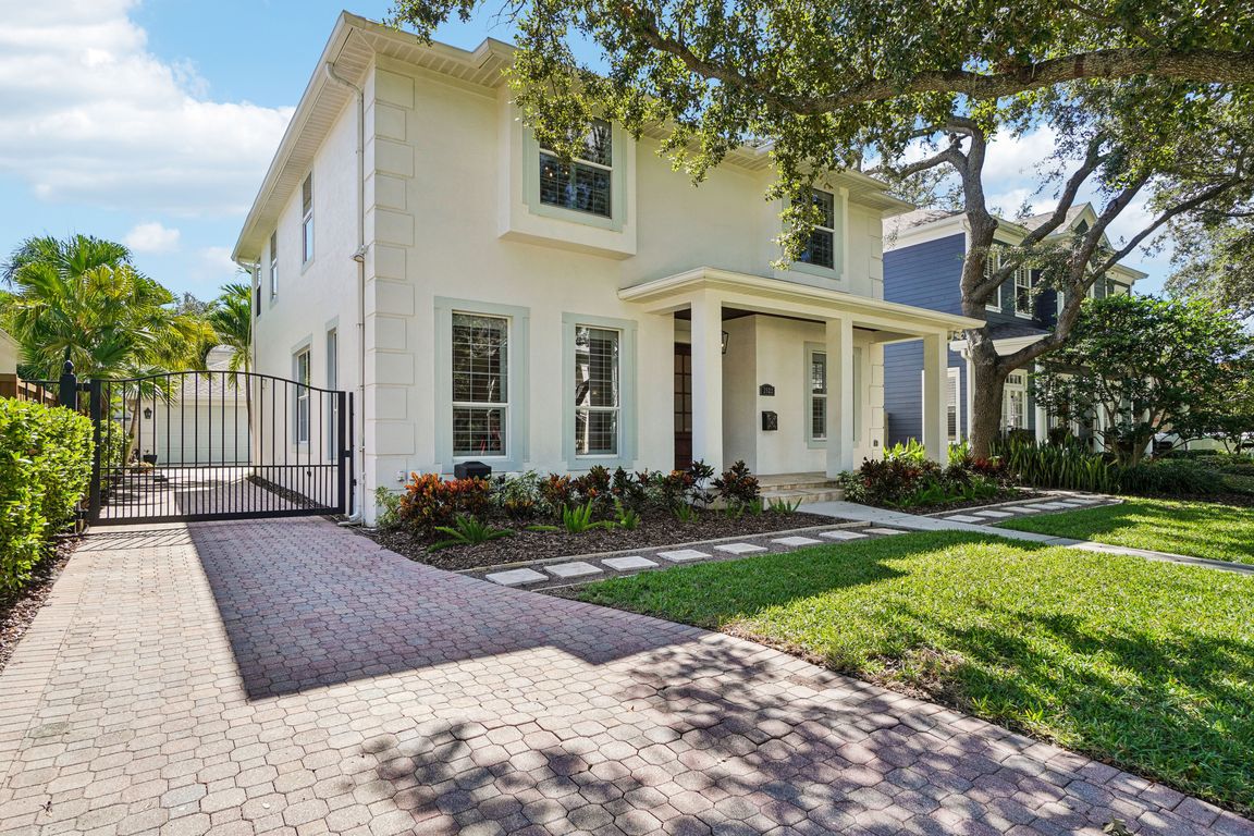 W Watrous Ave-S1710-005.jpg