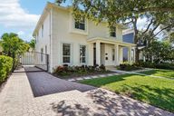 W Watrous Ave-S1710-005.jpg