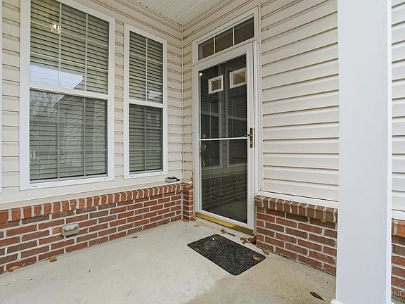 5th image of 6164 Glenlaurel Dr