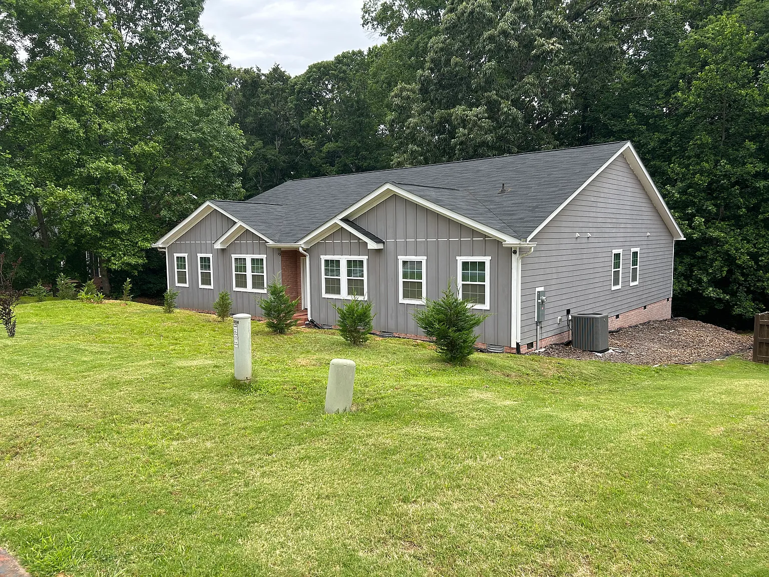 4 bed, 3012 sqft, $2,800 — Photo 3