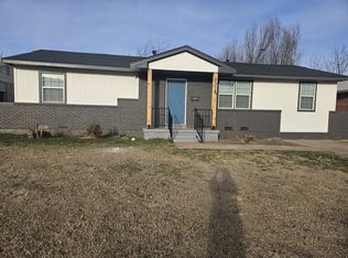 2318 NW 35th St, Lawton, OK 73505
