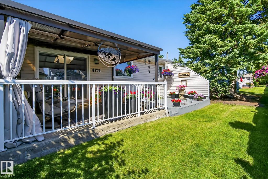 4711 25th Ave NW, Edmonton, AB - View 4