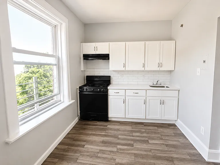 272 Goldsmith Ave #121 — Photo 5