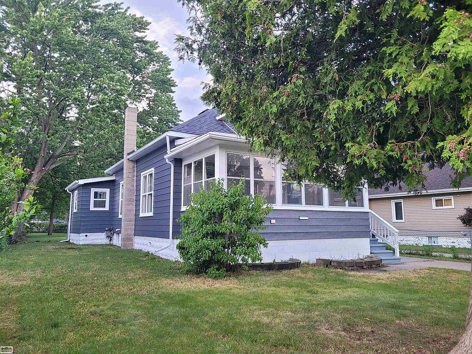 1st image of 1707 McPherson St