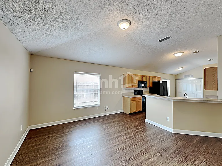 6076 Scenic Meadow Ln — Photo 7