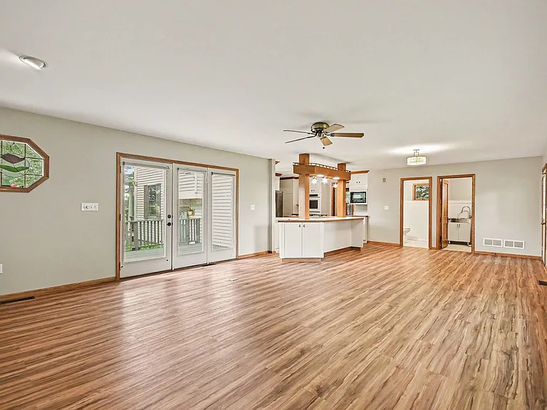 12905 Cathy Ln — Photo 13