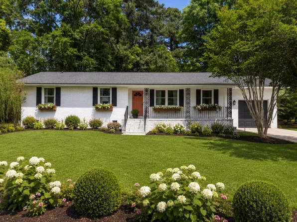 18 Carson Dr, Charleston, SC 29407
