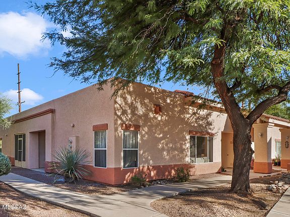 2nd image of 1518 N Paseo La Tinaja