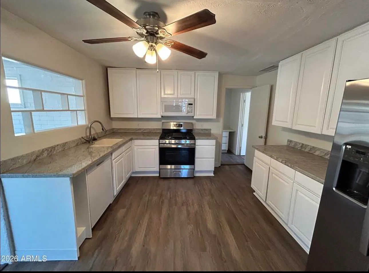 2 bed, 1200 sqft, $1,975 — Photo 4