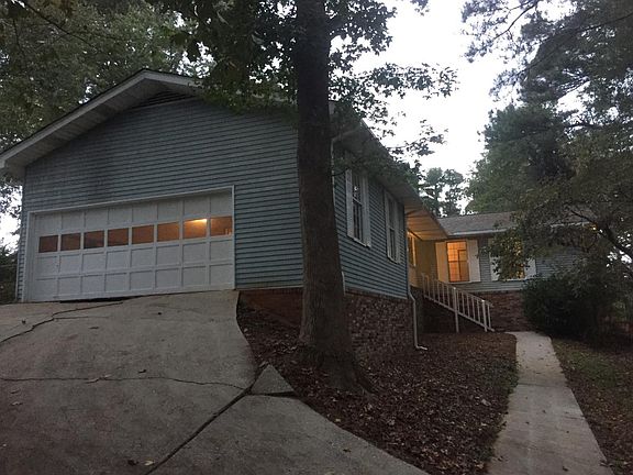 4th image of 2151 Perrin Dr