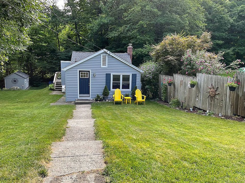 2nd image of 25 Newfane Rd