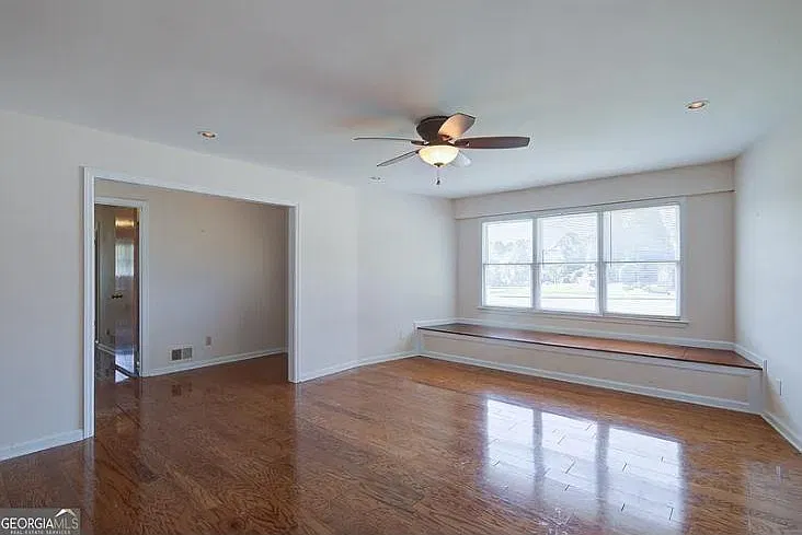 3 bed, 2538 sqft, $2,750 — Photo 4