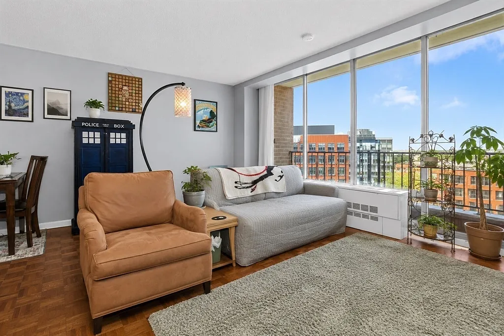 Studio, 1.0 bath, 500 sqft, $2,500 — Photo 4