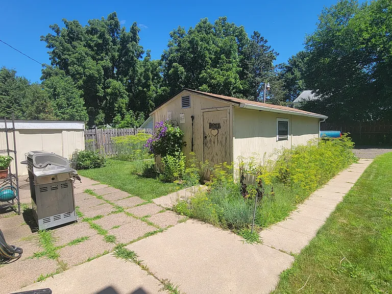 994 Oakdale Ave — Photo 15
