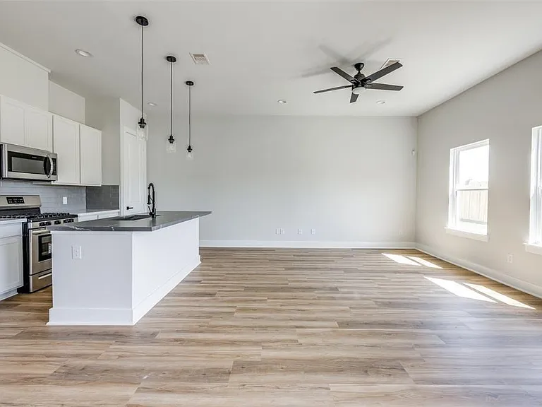 13130 Perennial Springs Dr — Photo 18