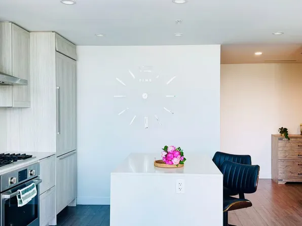 2311 Beta Ave #3006, Burnaby, BC V5C 0M1