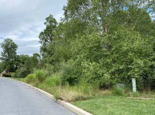 614 Black Powder Dr, Lewisberry, PA 17339