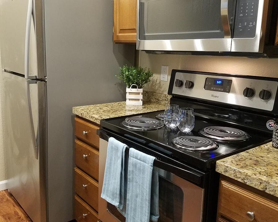 1st image of 53 150th Ave NE APT E