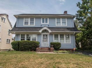 14101 Ashwood Rd, Shaker Heights, OH
