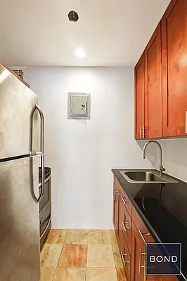 Rented by Bond New York | media 11