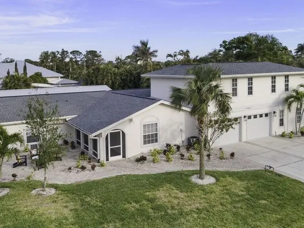 1100 Royal Palm DR, NAPLES, FL 34103