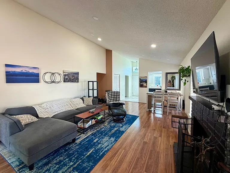 2751 Azuza Way — Photo 3
