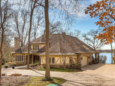 1045 Timberlake Dr, Bloomfield Hills, MI, 48302
