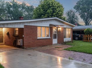 1579 Dulong Ave, Madison Heights, MI 48071