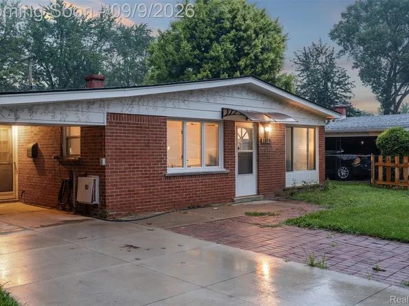 1579 Dulong Ave, Madison Heights, MI 48071