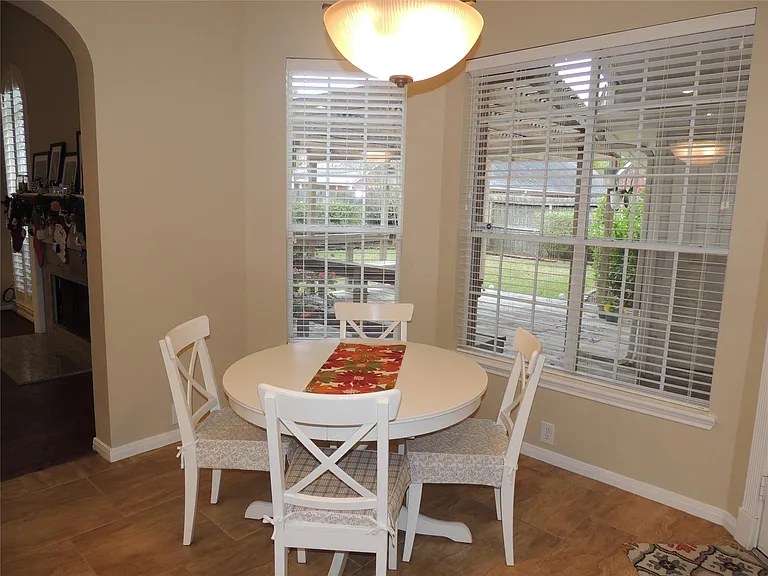 1307 Westwick Forest Ln — Photo 10
