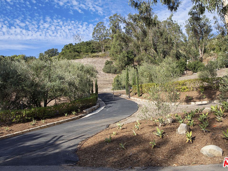2nd image of 785 Toro Canyon Rd