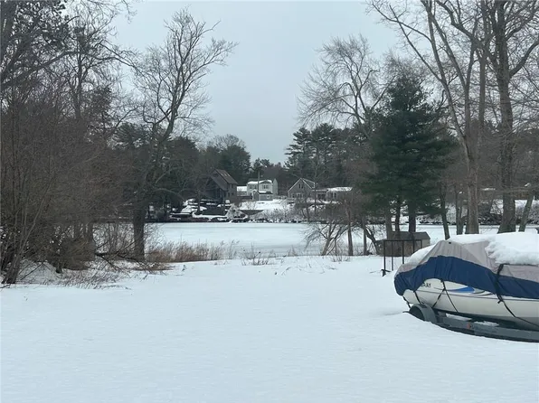 30 Pine Tree Rd, Coventry, RI 02816