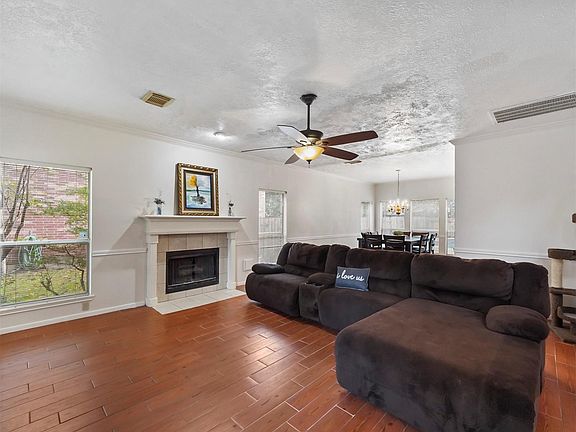 5th image of 6722 Elmscott Dr