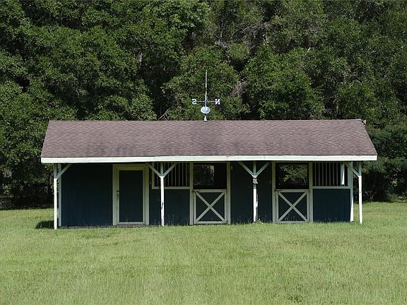 5th image of 7 Meadow Wood Dr