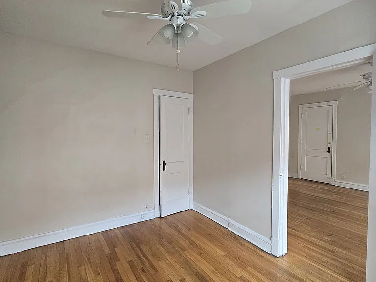 2348 W Touhy Ave #2H — Photo 3