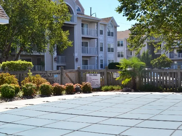 2236 Lesner Cres APT 302, Virginia Beach, VA 23451