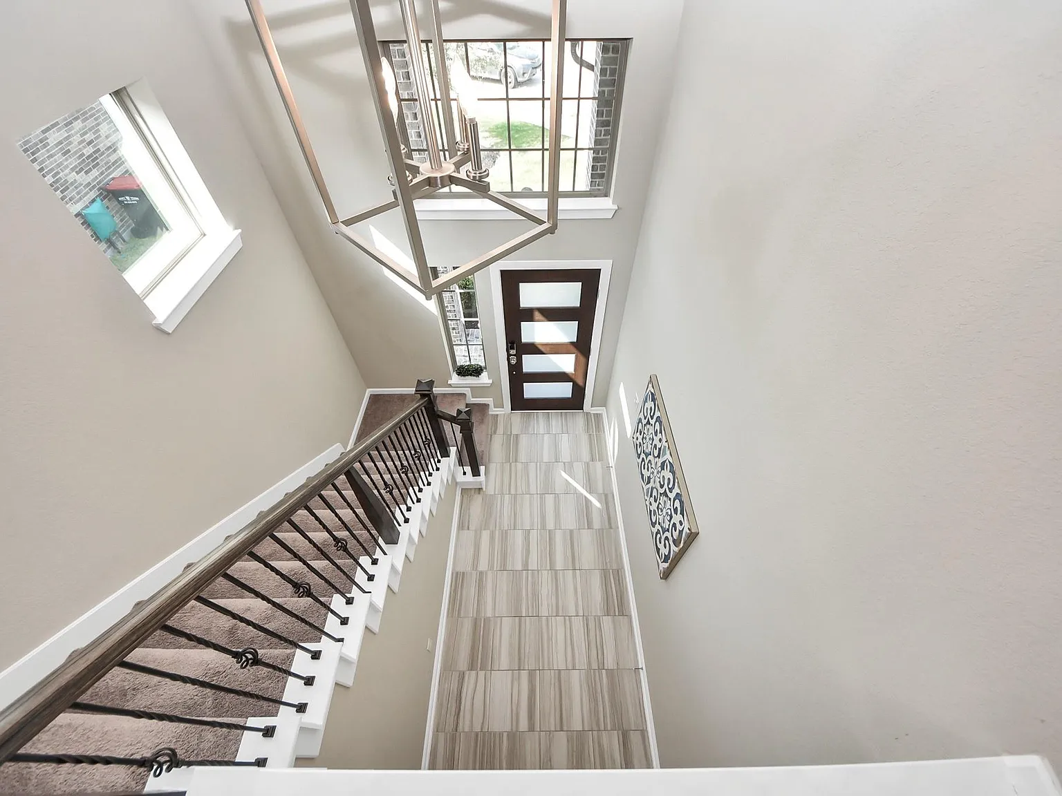 3 bed, 3.0 bath, 2195 sqft, $2,790 — Photo 2
