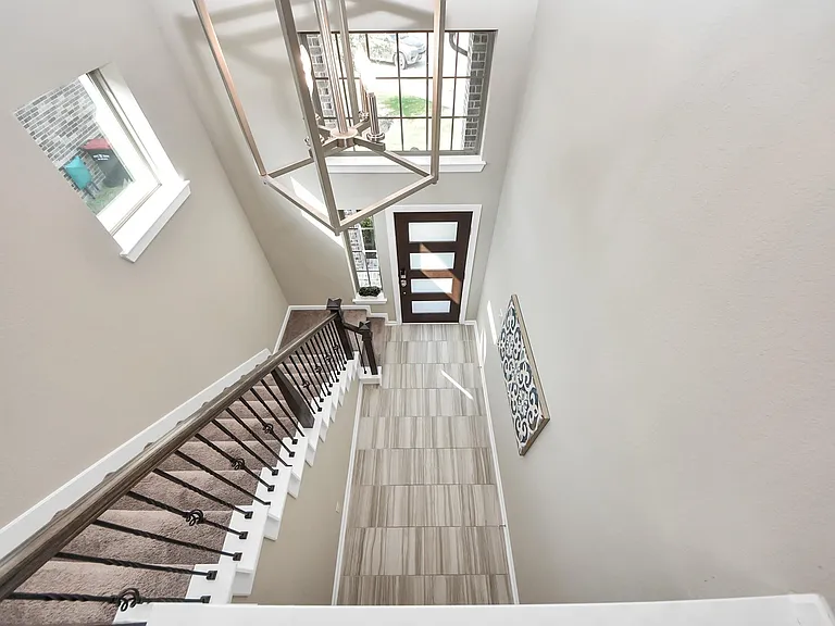 6110 Dovetail Cliff Ct — Photo 2