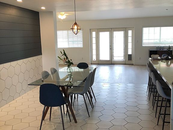 2nd image of 8515 N 13th Pl