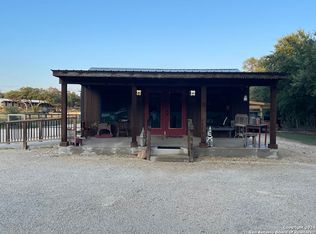 1322 S Us Highway 83, Leakey, TX 78873