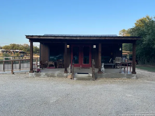 1322 S US HIGHWAY 83, Leakey, TX 78873