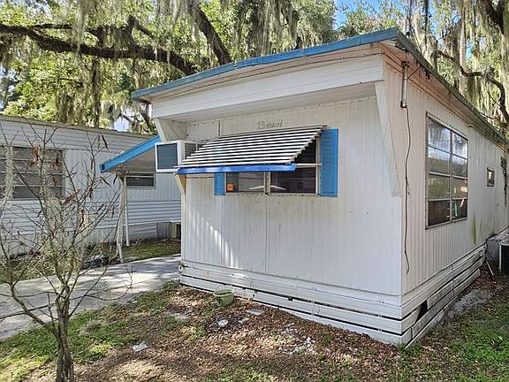 5th image of 1208 Lee St #21